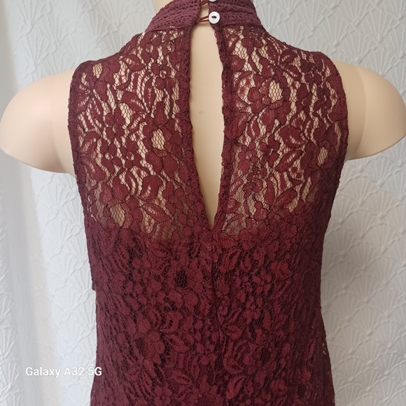 Onetheland Women Size L DRESS Burgundy Lace Halter Dress - Picture 6 of 16